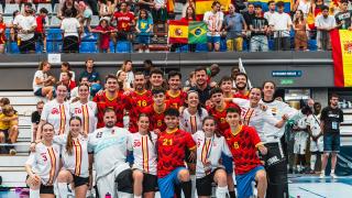 Suecia se corona por partida doble en un  Mundial 3v3 de floorball histórico en España